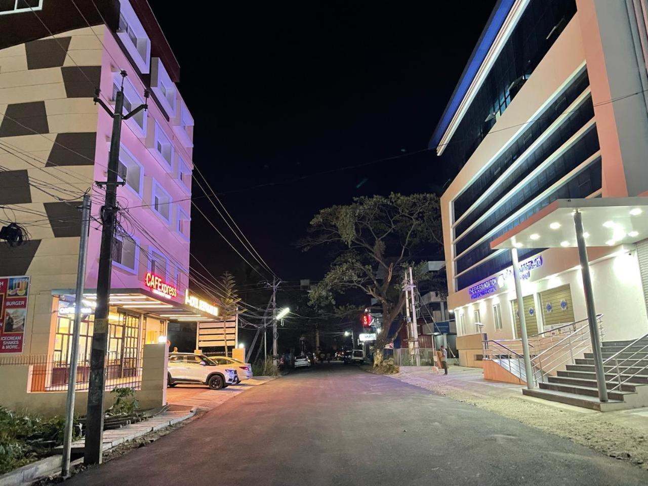 Hotel Deepakam Inn Palakkad Eksteriør bilde